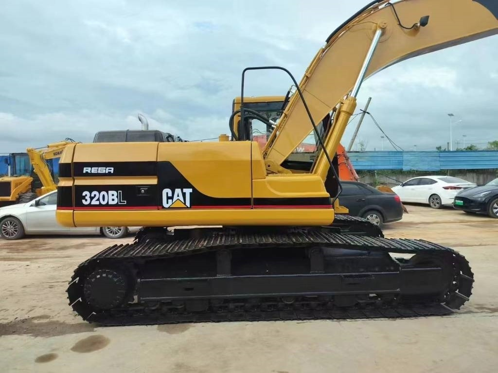 Excavadora de cadenas CAT 320 B L: foto 7