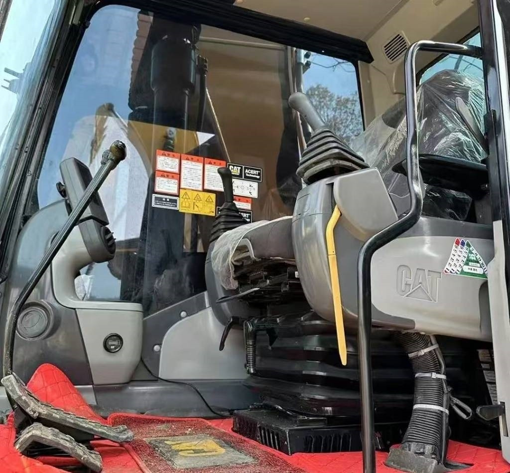 CAT 320 D - Excavadora de cadenas: foto 2 CAT 320 D - Excavadora de cadenas: foto 2