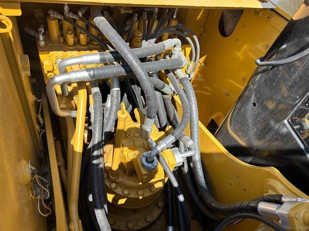CAT 320D2L - Excavadora de cadenas: foto 4 CAT 320D2L - Excavadora de cadenas: foto 4