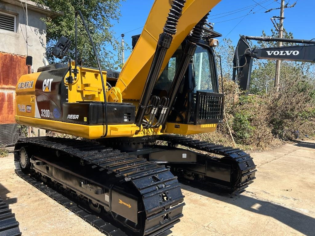 CAT 320D2L - Excavadora de cadenas: foto 2 CAT 320D2L - Excavadora de cadenas: foto 2
