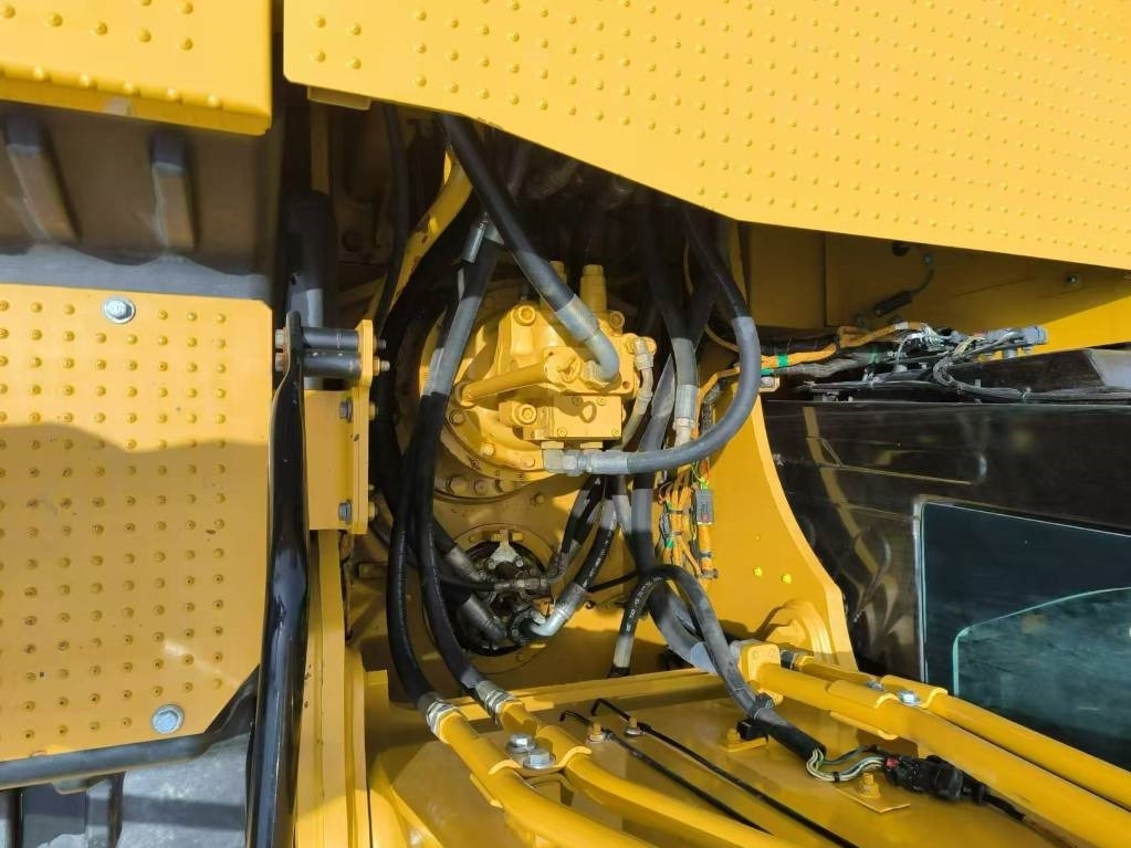 Excavadora de cadenas CAT 323 GC: foto 15