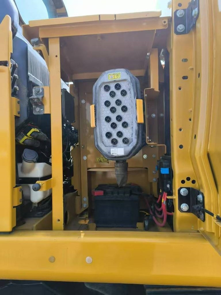Excavadora de cadenas CAT 323 GC: foto 12