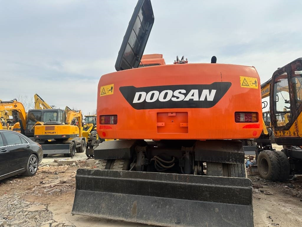 Doosan 150 W-7 - Excavadora de ruedas: foto 2 Doosan 150 W-7 - Excavadora de ruedas: foto 2