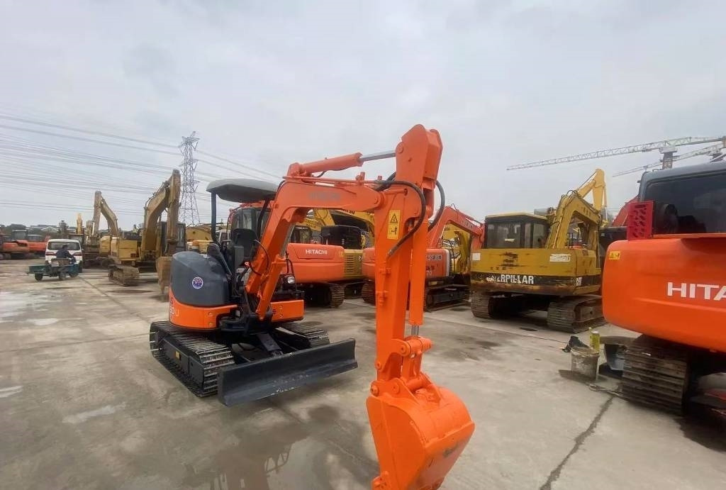 Excavadora de cadenas Hitachi 30: foto 1