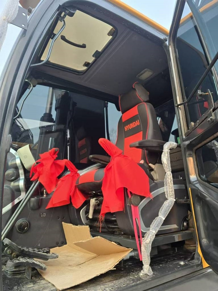 Hyundai 220 - Excavadora de cadenas: foto 5 Hyundai 220 - Excavadora de cadenas: foto 5