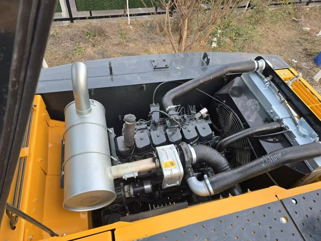 Hyundai 220 - Excavadora de cadenas: foto 4 Hyundai 220 - Excavadora de cadenas: foto 4