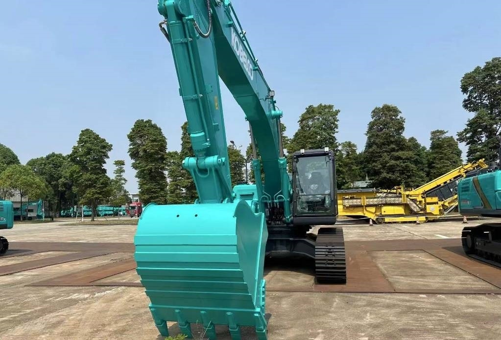 Excavadora de cadenas Kobelco 260: foto 8