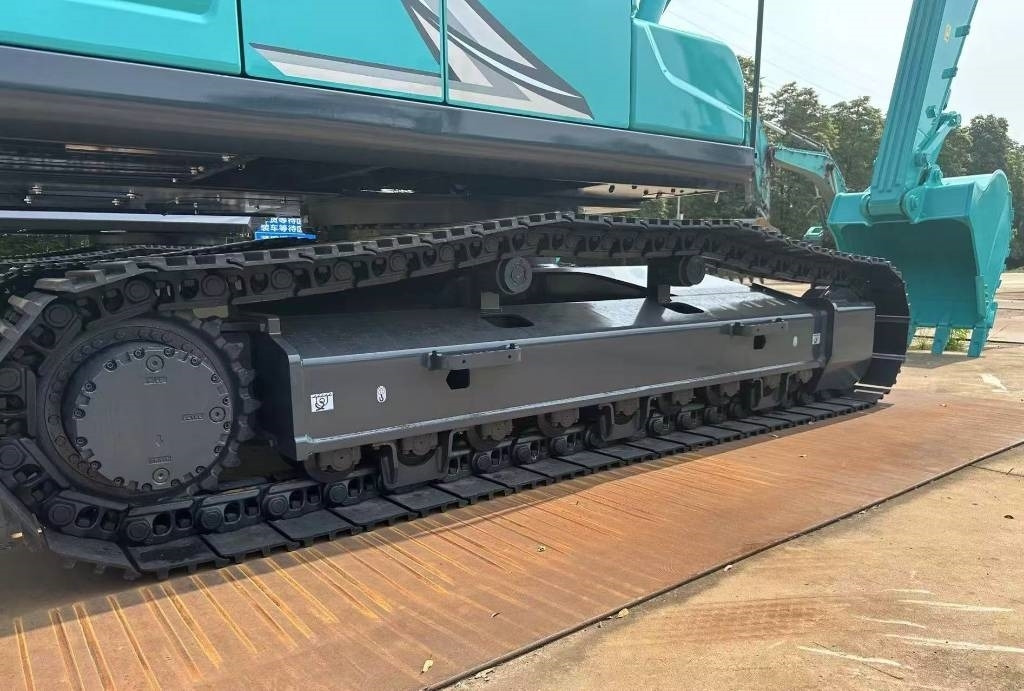 Excavadora de cadenas Kobelco 260: foto 7