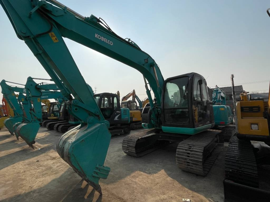 Kobelco SK 135 - Excavadora de cadenas: foto 1 Kobelco SK 135 - Excavadora de cadenas: foto 1