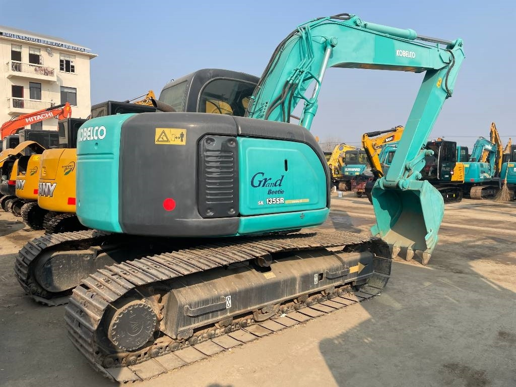 Kobelco SK 135 SR LC  - Excavadora de cadenas: foto 1 Kobelco SK 135 SR LC  - Excavadora de cadenas: foto 1