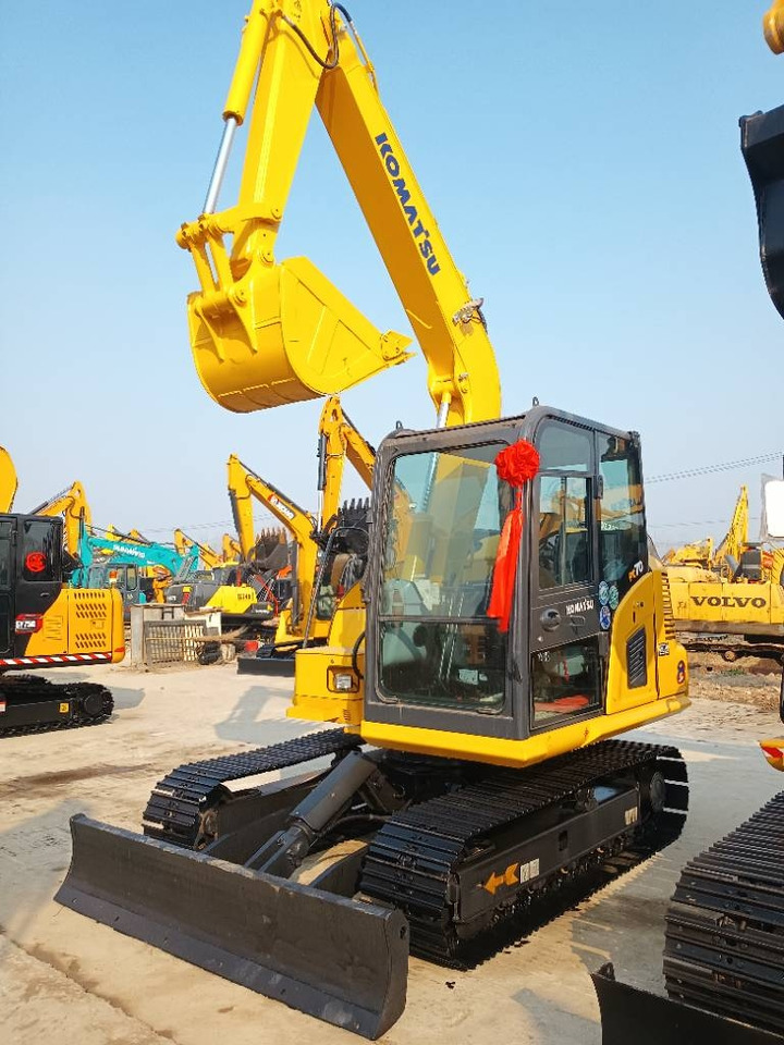 Komatsu PC 70 - Miniexcavadora: foto 1 Komatsu PC 70 - Miniexcavadora: foto 1