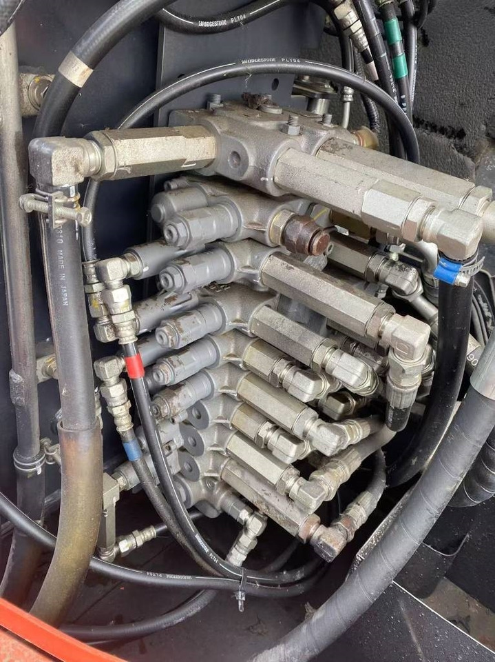 Excavadora de cadenas Kubota 155: foto 6 Excavadora de cadenas Kubota 155: foto 6