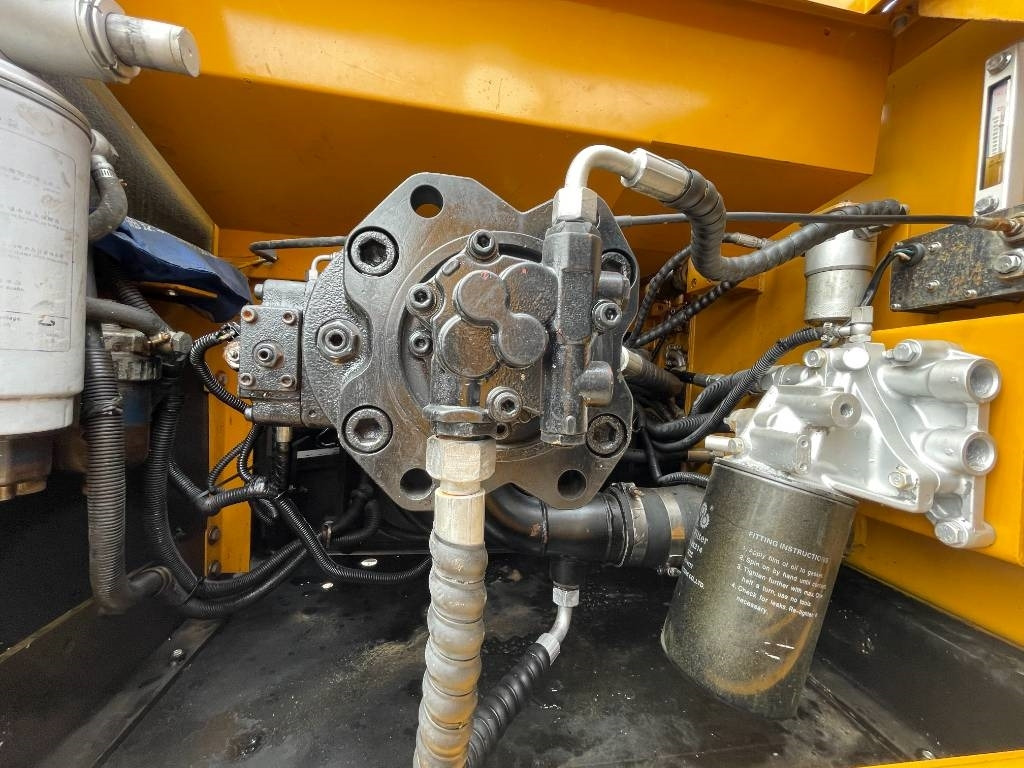 Sany SY 215 - Excavadora de cadenas: foto 4 Sany SY 215 - Excavadora de cadenas: foto 4