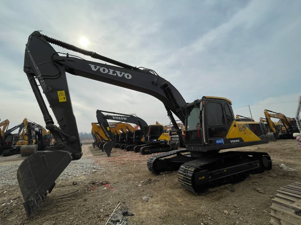Volvo EC240D - Excavadora de cadenas: foto 1 Volvo EC240D - Excavadora de cadenas: foto 1