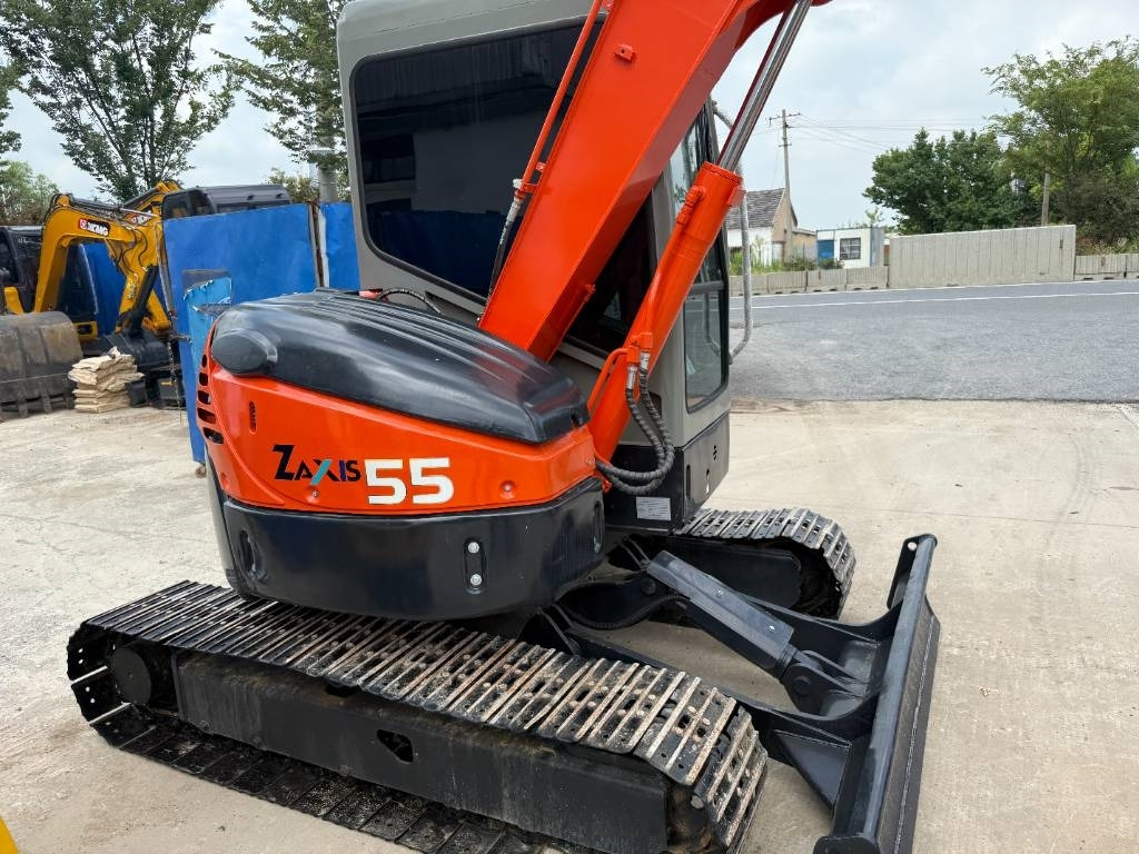 日立 ZX 55 - Excavadora de cadenas: foto 4 日立 ZX 55 - Excavadora de cadenas: foto 4