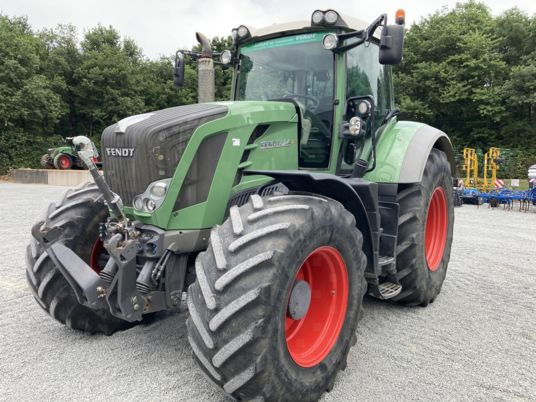 Fendt 824 VARIO SCR PROFI - Tractor: foto 2 Fendt 824 VARIO SCR PROFI - Tractor: foto 2