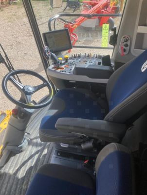 Cosechadora de granos New Holland CR 7.90: foto 6