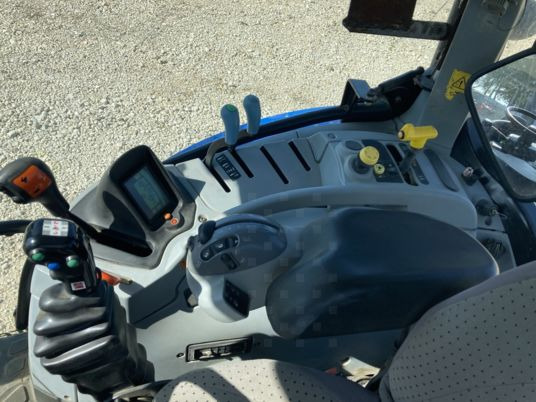 New Holland T6020 ELITE - Tractor: foto 4 New Holland T6020 ELITE - Tractor: foto 4