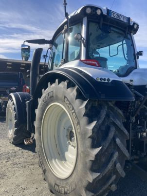 Valtra T154 VERSU - Tractor: foto 5 Valtra T154 VERSU - Tractor: foto 5