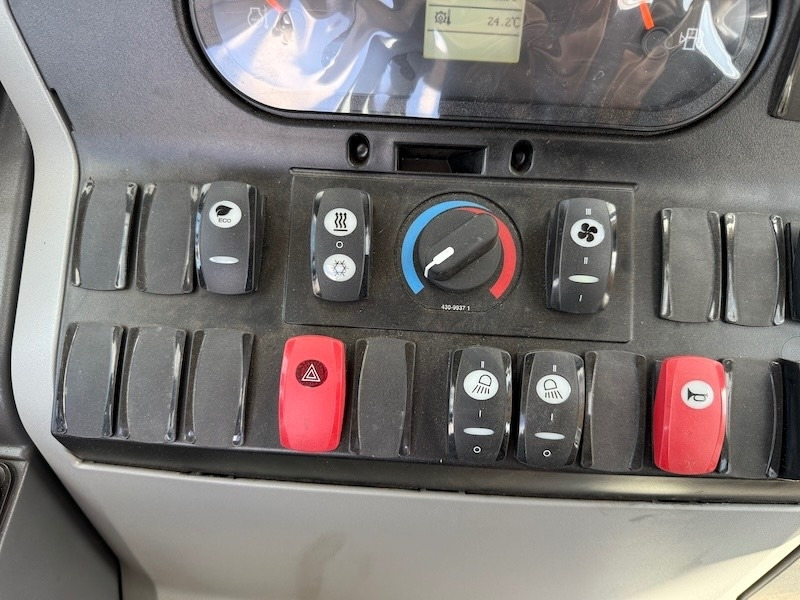 Leasing de CAT 424  CAT 424: foto 15