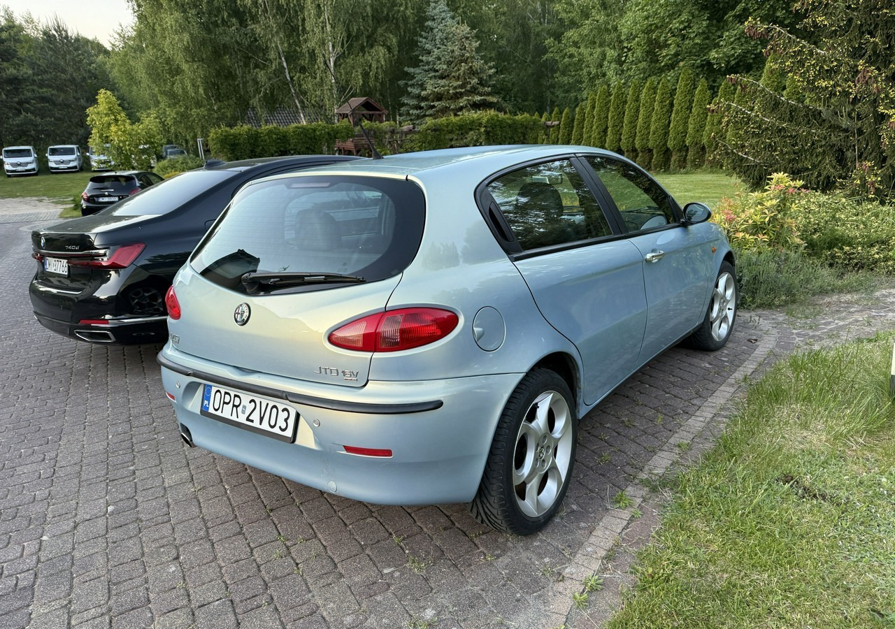 Alfa Romeo 147 Alfa Romeo 147 Klima 1.9 jtd-140KM - Coche: foto 3 Alfa Romeo 147 Alfa Romeo 147 Klima 1.9 jtd-140KM - Coche: foto 3