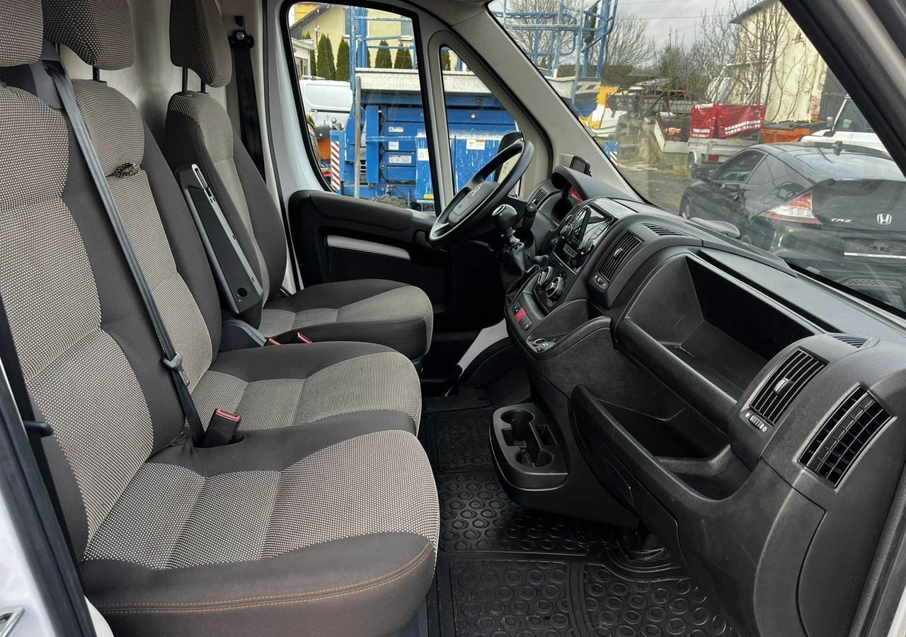 Furgón Citroen Jumper Jumper 2.2-140KM Długi Wysoki Klima Kamera 106tkm Model 2022: foto 14