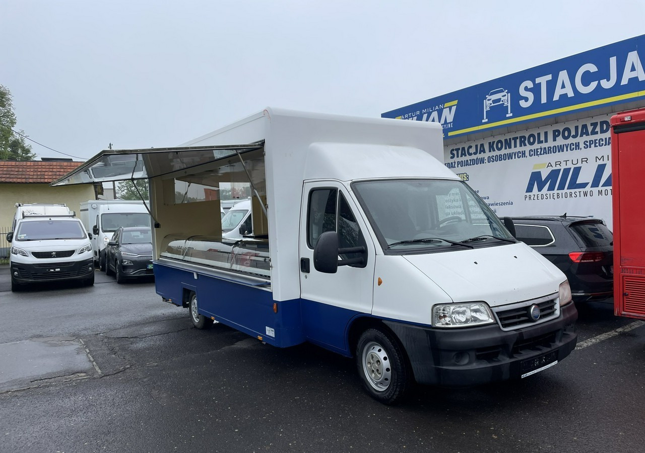 Fiat Ducato Autosklep wędlin Klima Gastronomiczny Food Truck Foodtruck sklep 20 - Camión tienda: foto 2 Fiat Ducato Autosklep wędlin Klima Gastronomiczny Food Truck Foodtruck sklep 20 - Camión tienda: foto 2