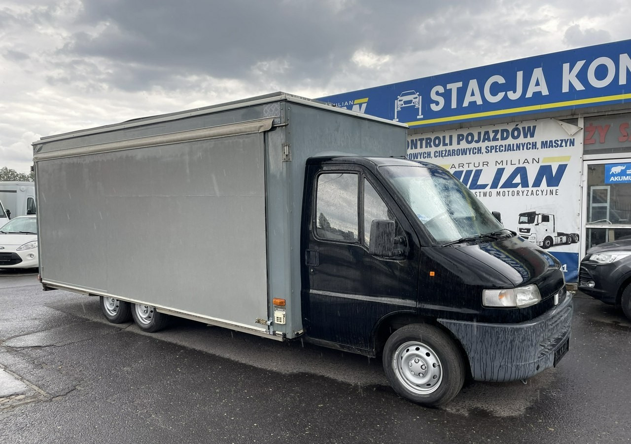 Fiat Ducato Ducato Autosklep Gastronomiczny Food Truck Foodtruck sklep bar - Camión tienda: foto 5 Fiat Ducato Ducato Autosklep Gastronomiczny Food Truck Foodtruck sklep bar - Camión tienda: foto 5
