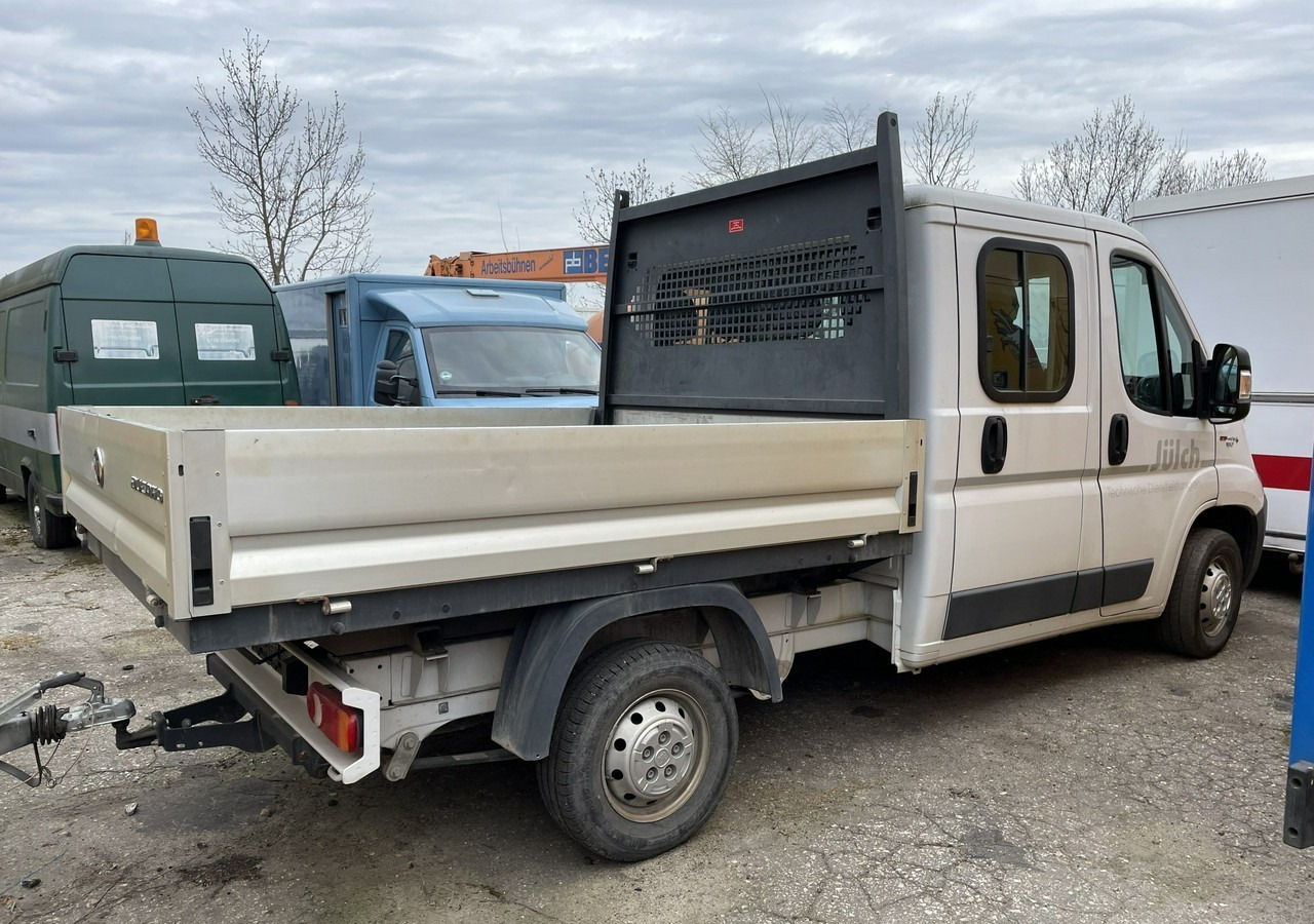 Fiat Ducato Fiat Ducato 2,3-130KM 7-oso dokka brygadówka doka 27066km Model 20 - Furgoneta caja abierta, Furgoneta combi: foto 2 Fiat Ducato Fiat Ducato 2,3-130KM 7-oso dokka brygadówka doka 27066km Model 20 - Furgoneta caja abierta, Furgoneta combi: foto 2