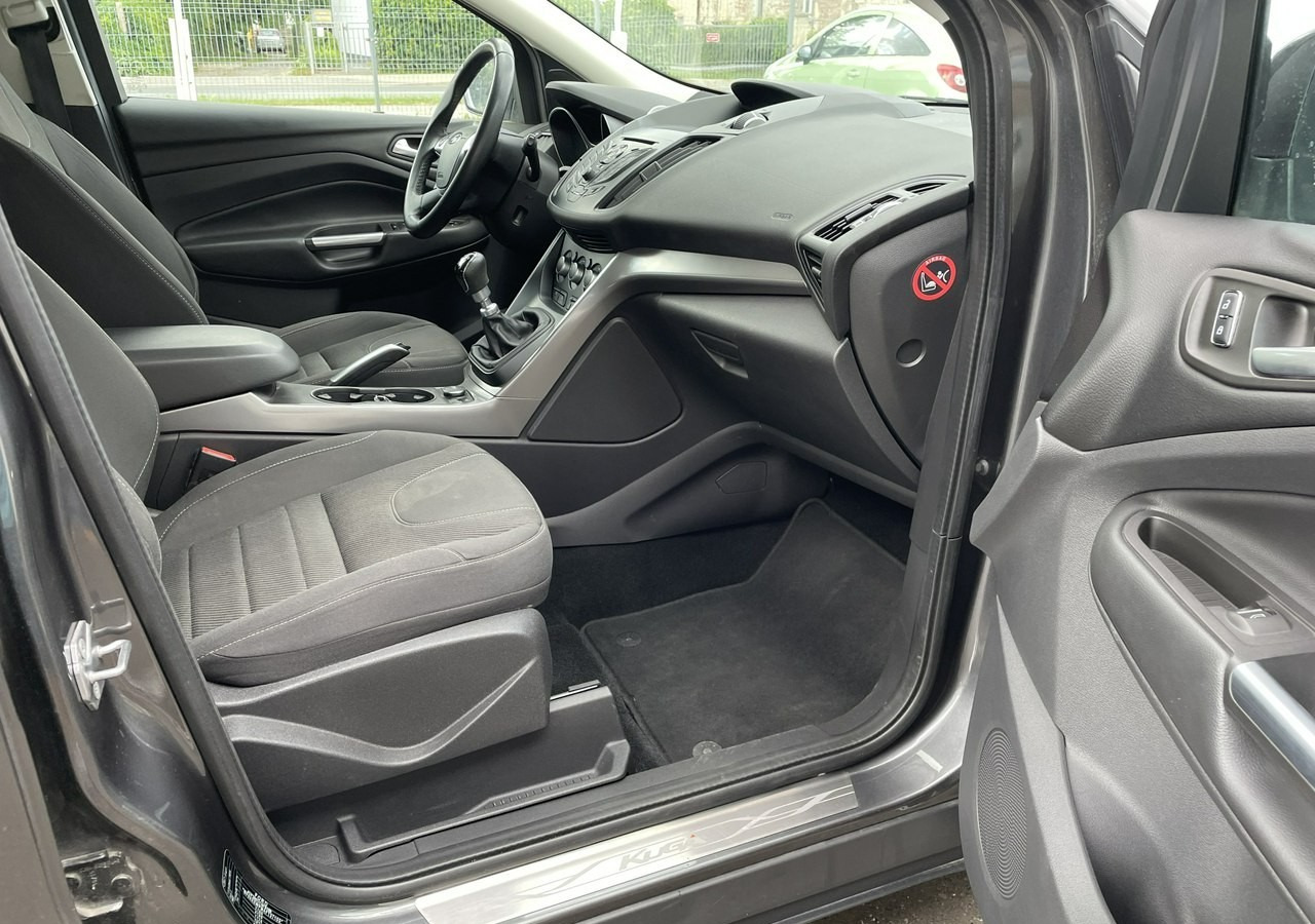 Ford Kuga II Ford Kuga 1.5 EcoBoost Bogate wyposażenie 63558km Model 2016 - SUV/ Todoterreno: foto 4 Ford Kuga II Ford Kuga 1.5 EcoBoost Bogate wyposażenie 63558km Model 2016 - SUV/ Todoterreno: foto 4