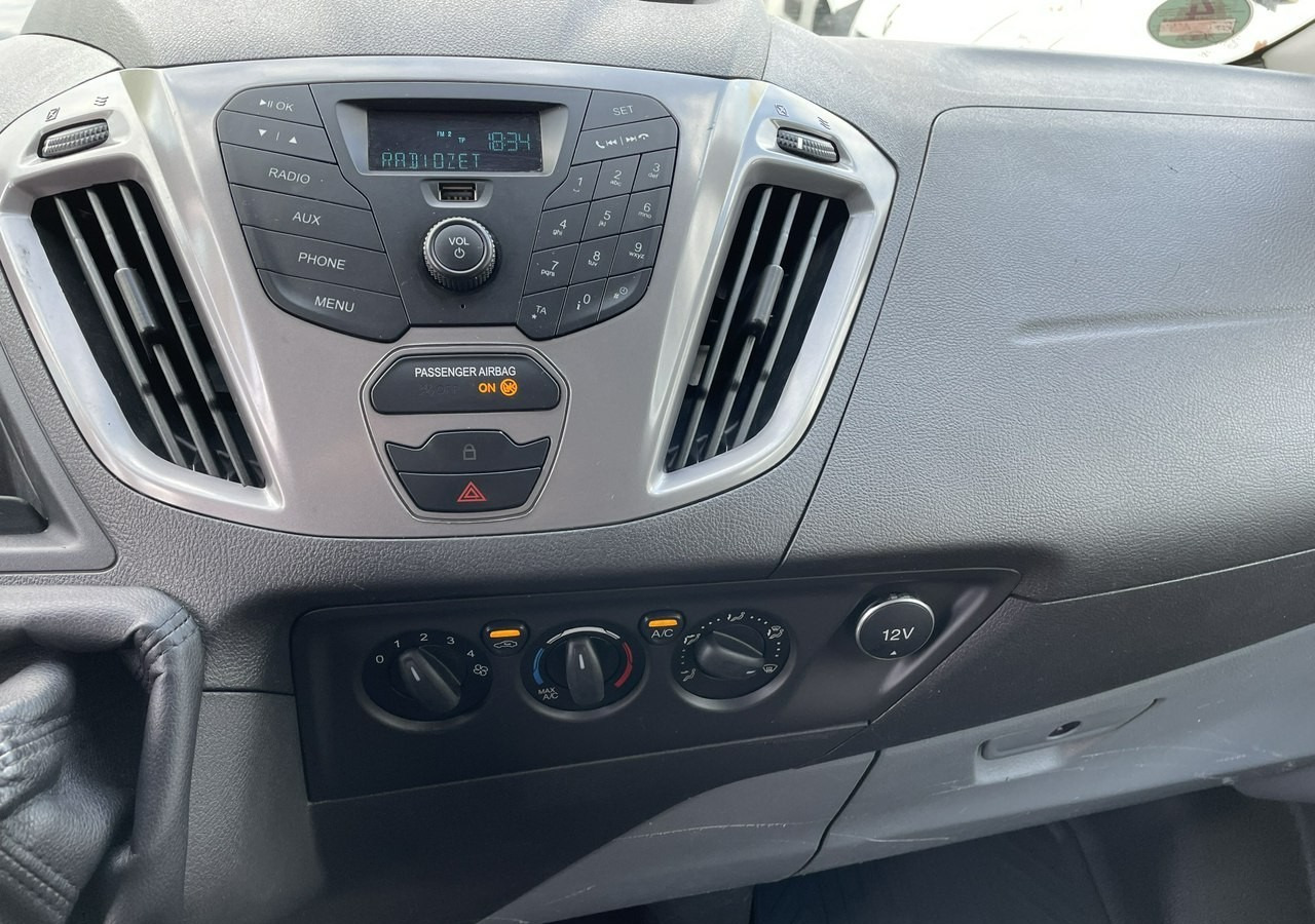 Furgón Ford Transit Transit Custom Transit Custom 2.0 Klima 153tkm Model 2018: foto 12