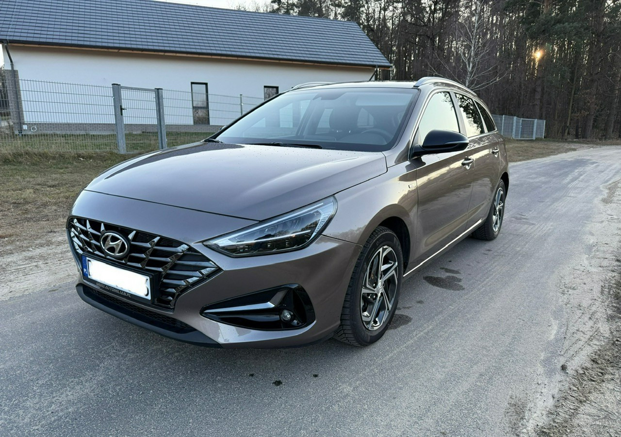 Hyundai i30 II Hyundai i30 1.5T-GDI160KM SMART PLUS +LED Salon PL-Gwarancja 2028 - Coche: foto 3 Hyundai i30 II Hyundai i30 1.5T-GDI160KM SMART PLUS +LED Salon PL-Gwarancja 2028 - Coche: foto 3