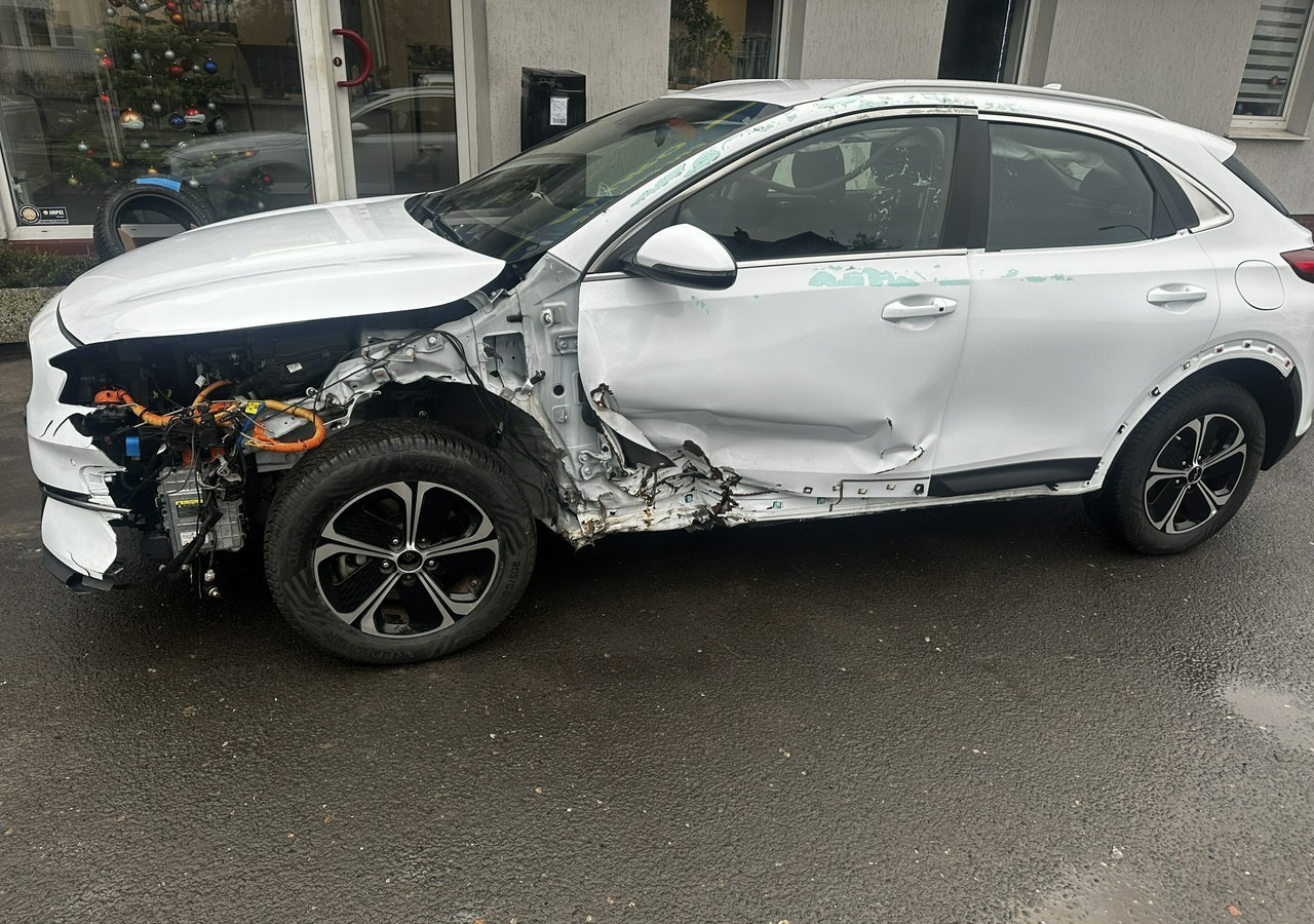 Kia Xceed 1.6 GDI Hybryda Plug-in 50 km na prądzie 2022 - Hatchback: foto 5 Kia Xceed 1.6 GDI Hybryda Plug-in 50 km na prądzie 2022 - Hatchback: foto 5