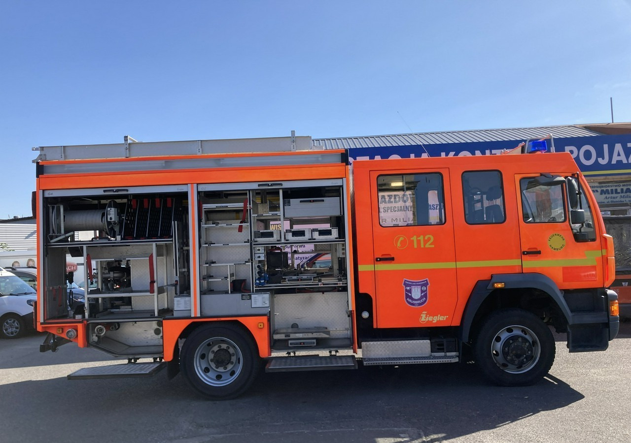 MAN MAN 15,250 Straż pożarna gaśnicza 9-osobowa 4X4 Wóz strażacki MAN 15,250 Straż pożarna gaśnicza 9-osobowa 4X4 Wóz strażacki - Camión de bomberos: foto 2 MAN MAN 15,250 Straż pożarna gaśnicza 9-osobowa 4X4 Wóz strażacki MAN 15,250 Straż pożarna gaśnicza 9-osobowa 4X4 Wóz strażacki - Camión de bomberos: foto 2