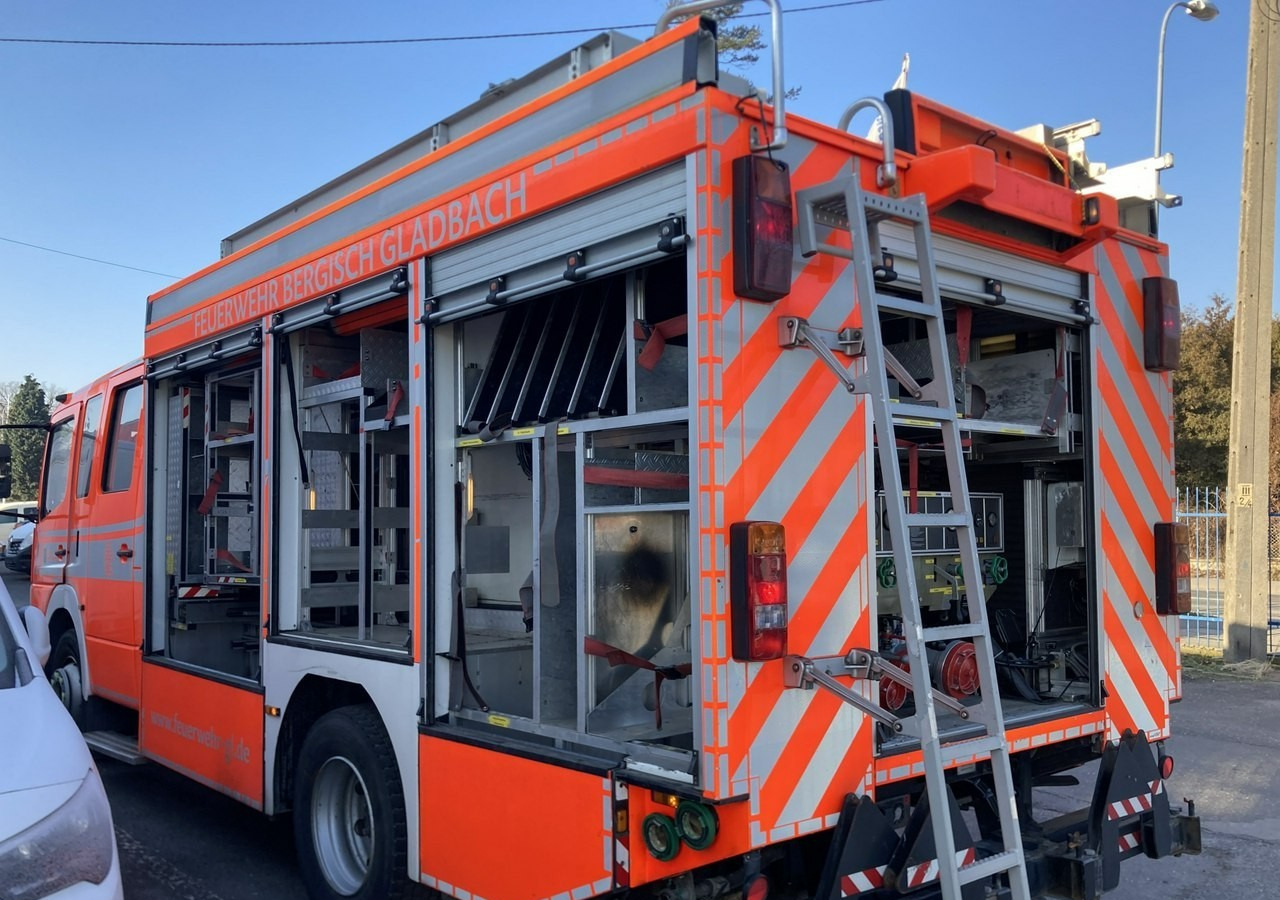 Mercedes-Benz Atego Atego15-280 Straż Pożarna Gaśnicza Ziegler 2020L wody 210L piany 20 - Camión de bomberos: foto 1 Mercedes-Benz Atego Atego15-280 Straż Pożarna Gaśnicza Ziegler 2020L wody 210L piany 20 - Camión de bomberos: foto 1