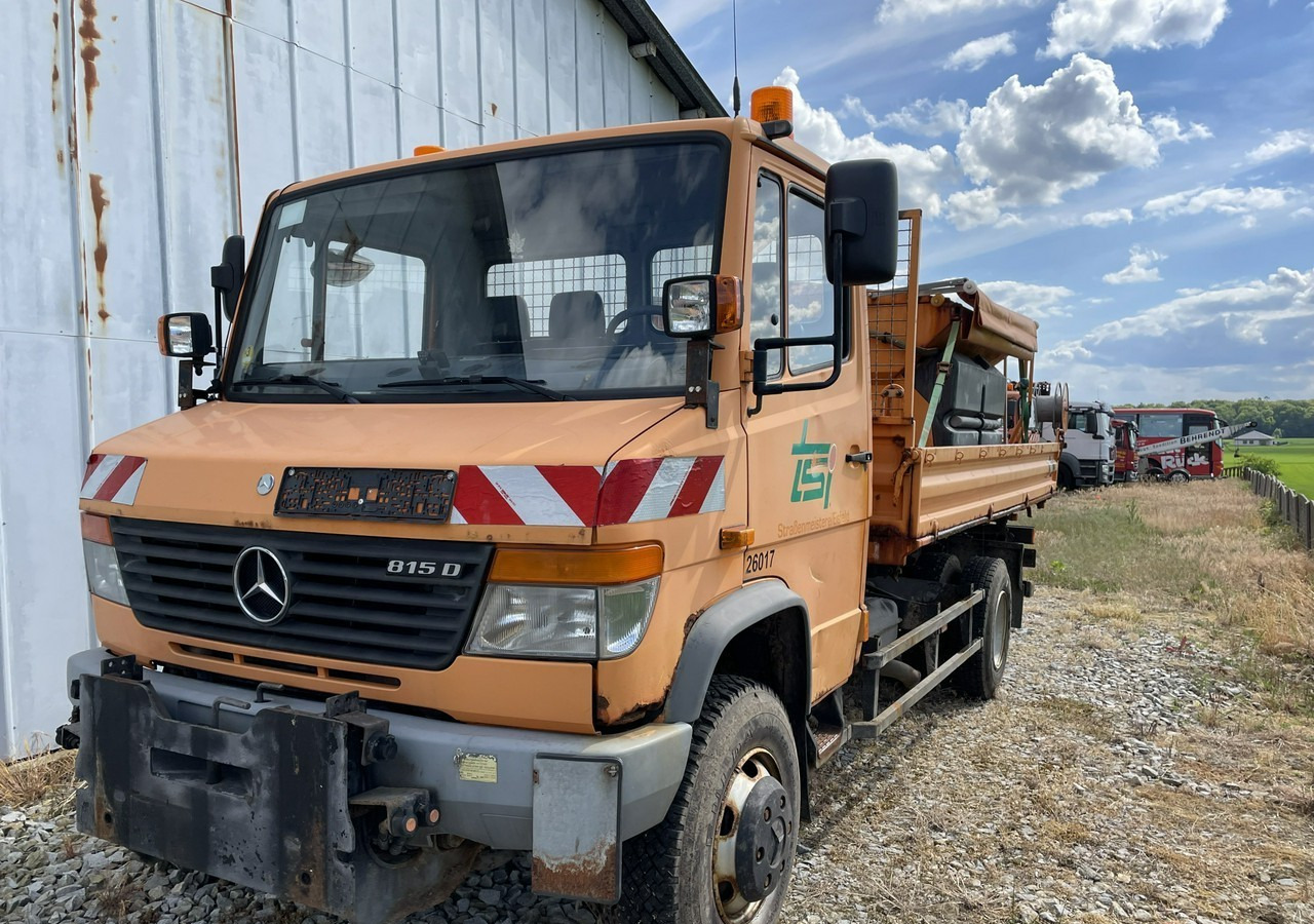 Mercedes-Benz Inny Mercedes-Benz Mercedes Vario 815 Wywrotka 4X4 2004 - Máquina quitanieve: foto 3 Mercedes-Benz Inny Mercedes-Benz Mercedes Vario 815 Wywrotka 4X4 2004 - Máquina quitanieve: foto 3