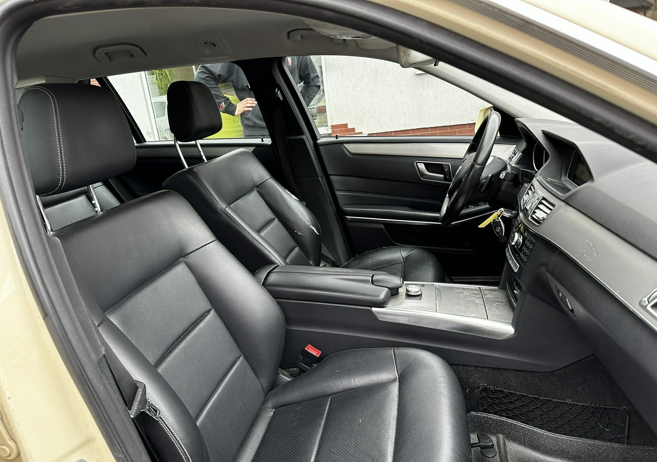 Coche Mercedes-Benz Klasa E W212 E200 CDI Bluetec 7G-tronie 2015 LIFT Skóra FullLed ELEGANCE: foto 14