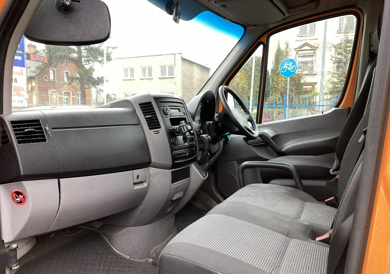 Leasing de  Mercedes-Benz Sprinter Sprinter 513 Śmieciarka Prasa 2010 Mercedes-Benz Sprinter Sprinter 513 Śmieciarka Prasa 2010: foto 9