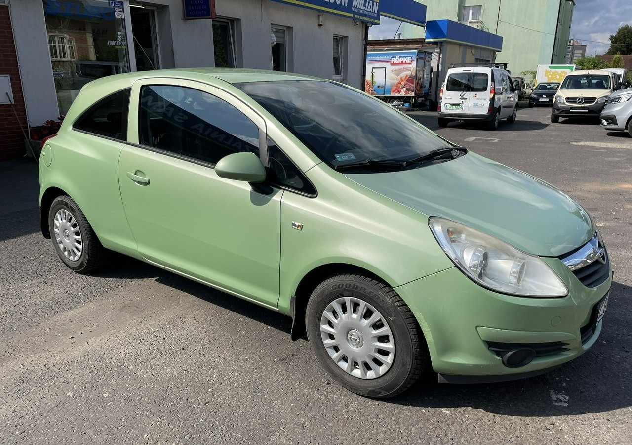 Opel Corsa D Opel Corsa 1,2-16V Klima Salon PL Bagażnik na Rowery Model 2010 - Hatchback: foto 3 Opel Corsa D Opel Corsa 1,2-16V Klima Salon PL Bagażnik na Rowery Model 2010 - Hatchback: foto 3