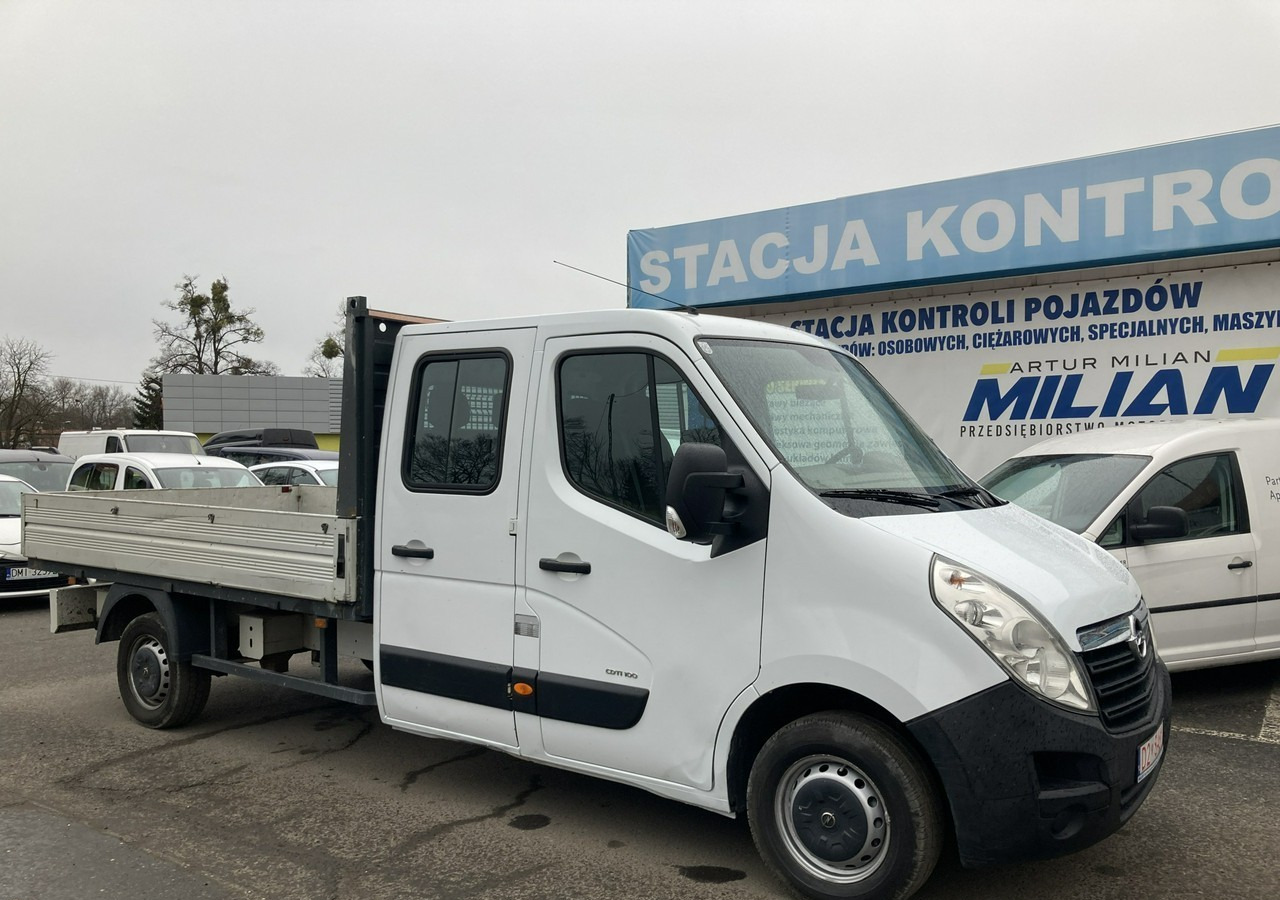 Opel Movano Opel Movano 2,3 Maxi dokka doka Brygadówka 2011 - Furgoneta caja abierta, Furgoneta combi: foto 2 Opel Movano Opel Movano 2,3 Maxi dokka doka Brygadówka 2011 - Furgoneta caja abierta, Furgoneta combi: foto 2