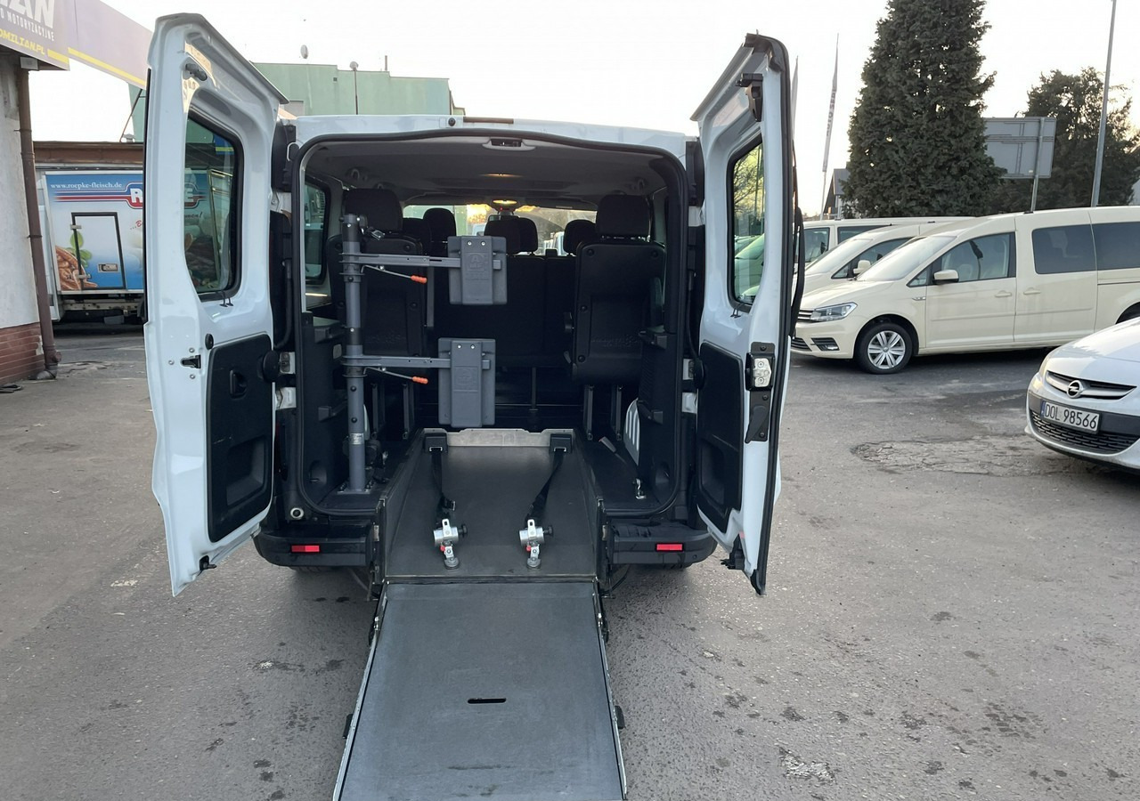 Opel Vivaro Opel Vivaro dla Niepełnosprawnych inwalida Rampa Model 2019 - Coche: foto 3 Opel Vivaro Opel Vivaro dla Niepełnosprawnych inwalida Rampa Model 2019 - Coche: foto 3