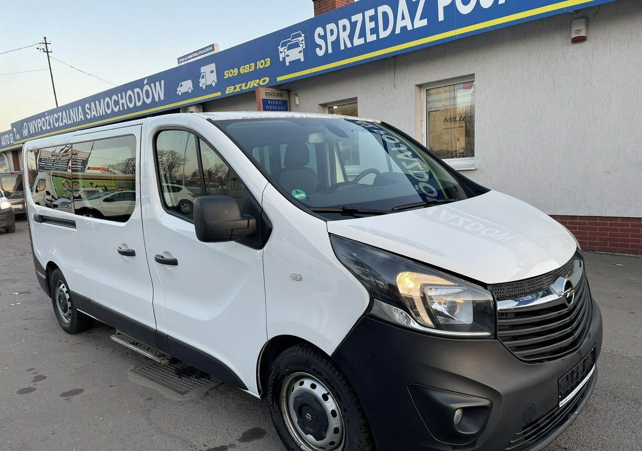 Opel Vivaro Opel Vivaro dla Niepełnosprawnych inwalida Rampa Model 2019 - Coche: foto 5 Opel Vivaro Opel Vivaro dla Niepełnosprawnych inwalida Rampa Model 2019 - Coche: foto 5