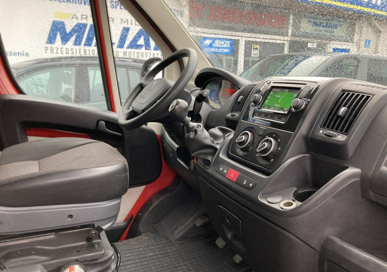 Peugeot Boxer Autosklep pieczywa Gastronomiczny Food Truck Foodtruck sklep 2018 - Camión tienda: foto 5 Peugeot Boxer Autosklep pieczywa Gastronomiczny Food Truck Foodtruck sklep 2018 - Camión tienda: foto 5