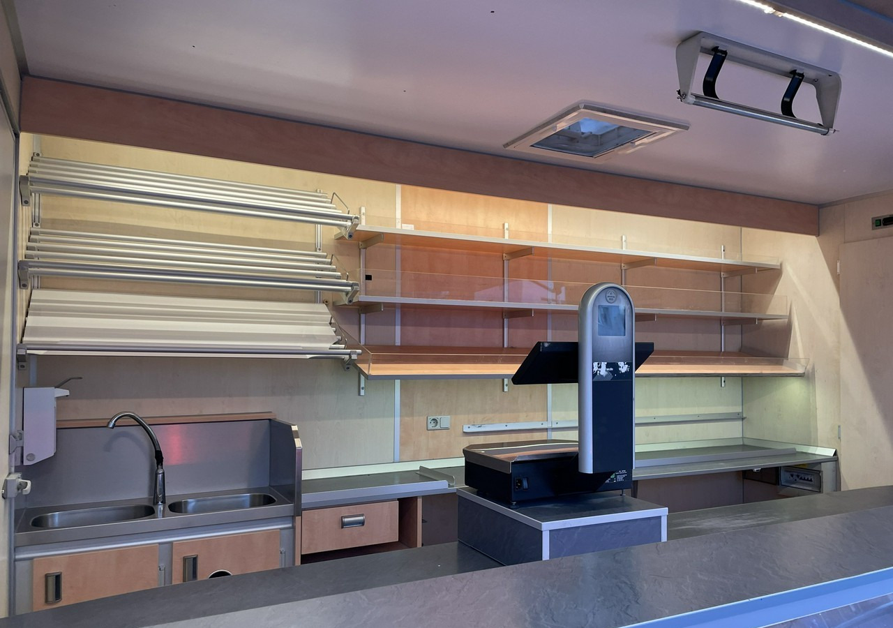 Camión tienda Renault Master Autosklep Wędlin Gastronomiczny Food Truck Foodtruck sklep BORCO 201: foto 19