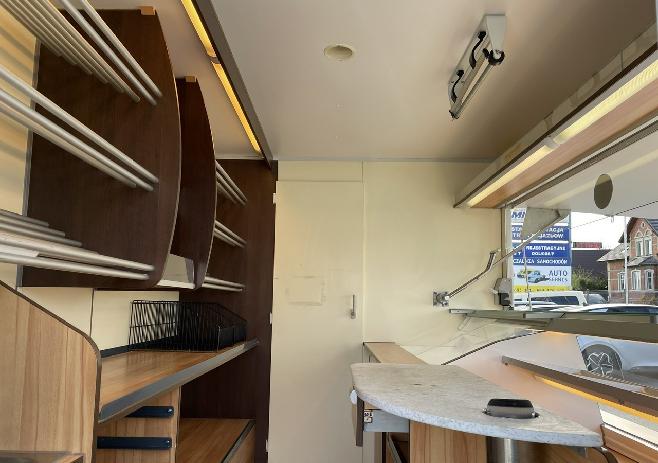 Camión tienda Renault Master Autosklep pieczyw Sklep Gastronomiczny Food Truck Foodtruck Borco 20: foto 20