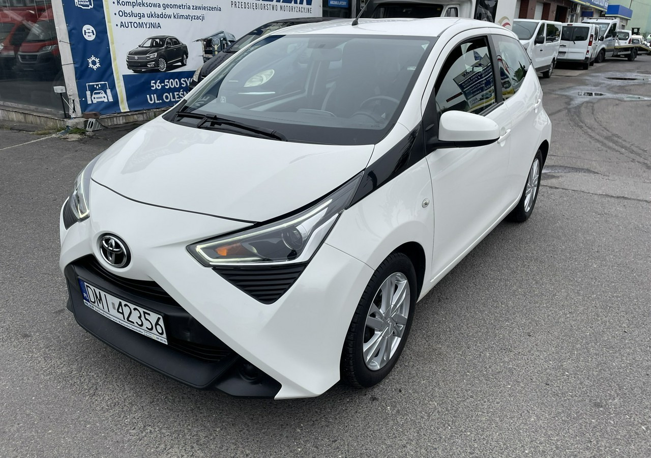Toyota Aygo II Toyota Aygo 1.0 VVT-i JBL Edition bezyna+LPG Salon PL 2020 - Coche: foto 1 Toyota Aygo II Toyota Aygo 1.0 VVT-i JBL Edition bezyna+LPG Salon PL 2020 - Coche: foto 1