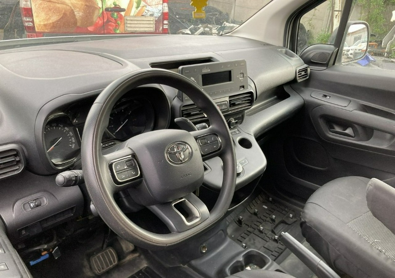 Toyota Inny Toyota Toyota Proace City Maxi - 5 osob Automat Klima Salon PL Model 2021 - Furgón: foto 1 Toyota Inny Toyota Toyota Proace City Maxi - 5 osob Automat Klima Salon PL Model 2021 - Furgón: foto 1
