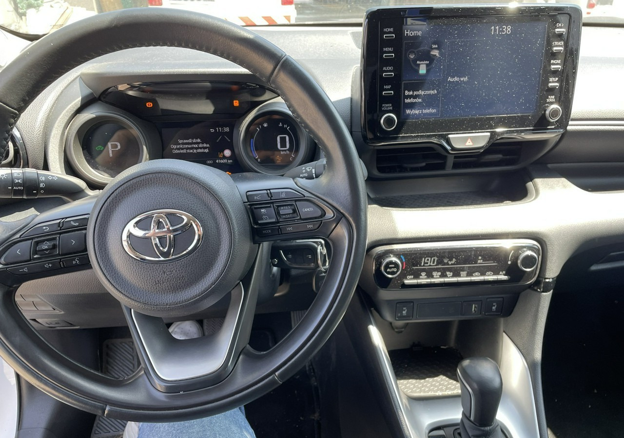 Hatchback Toyota Yaris IV Toyota Yaris Hybrid 1.5 Active Salon PL 2023 FV 23%: foto 10