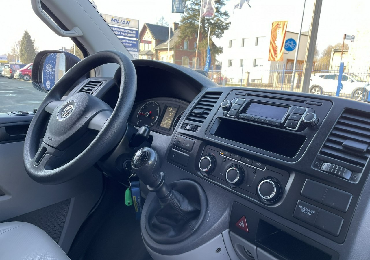 Volkswagen Inny Volkswagen Volkswagen Caravelle 2.0-140KM 2015 - Coche: foto 5 Volkswagen Inny Volkswagen Volkswagen Caravelle 2.0-140KM 2015 - Coche: foto 5