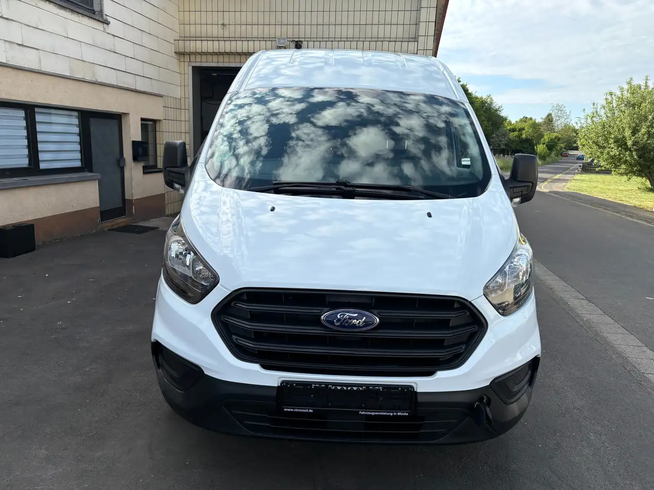 Ford Transit Custom 300 L2 H2 Motorschaden - Furgón: foto 2 Ford Transit Custom 300 L2 H2 Motorschaden - Furgón: foto 2